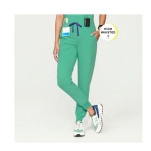 women's Surgical Green Zamora™ High Waisted - Petite Jogger Scrub Pants